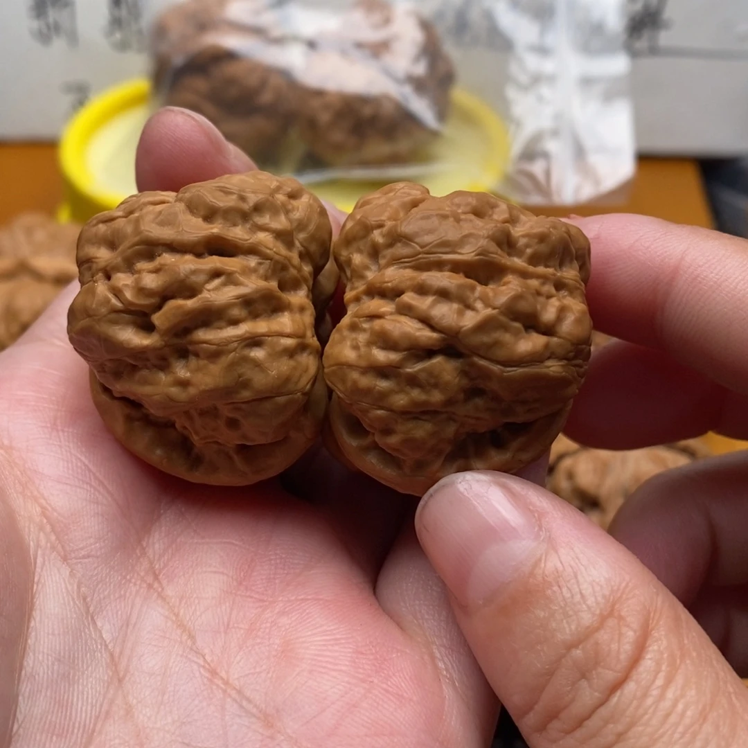 把件文玩核桃边36左右