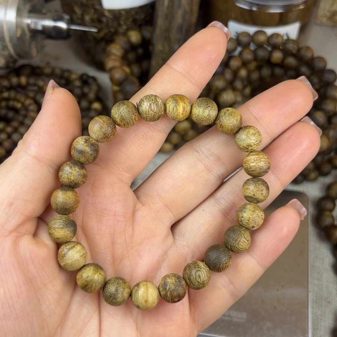 沉香沉香碎屑透顶绿九九沉09单圈