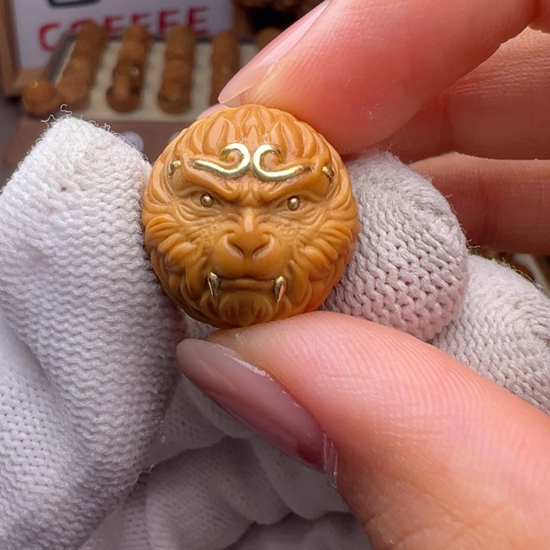把件猴头核桃镶嵌款大圣全品有正常封口线