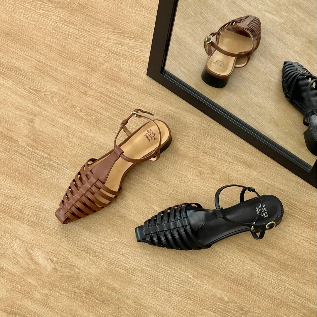 HUSSLOVE 牛皮·跟高2.5CM·时尚镂空平底罗马凉鞋猪笼鞋包头凉鞋女