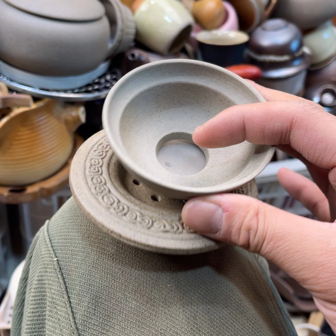 瓷片陶不想在这个社会生活着