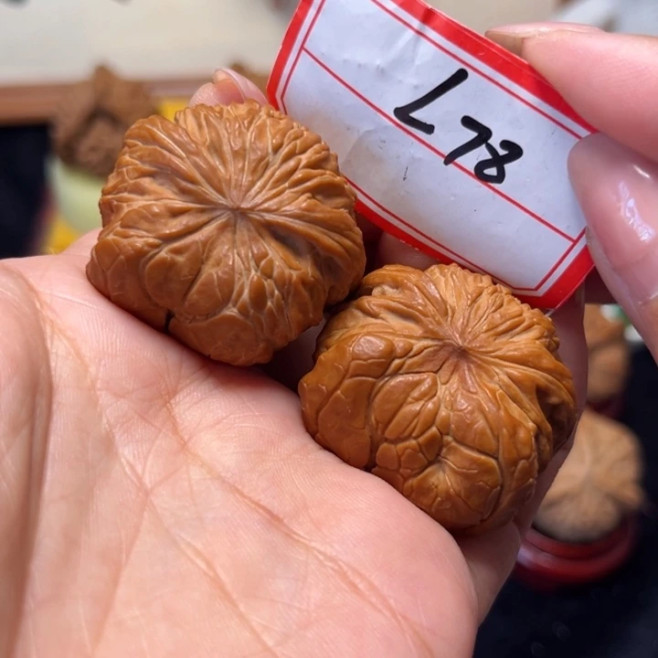 文玩核桃吊坠34.5磨盘蛇78
