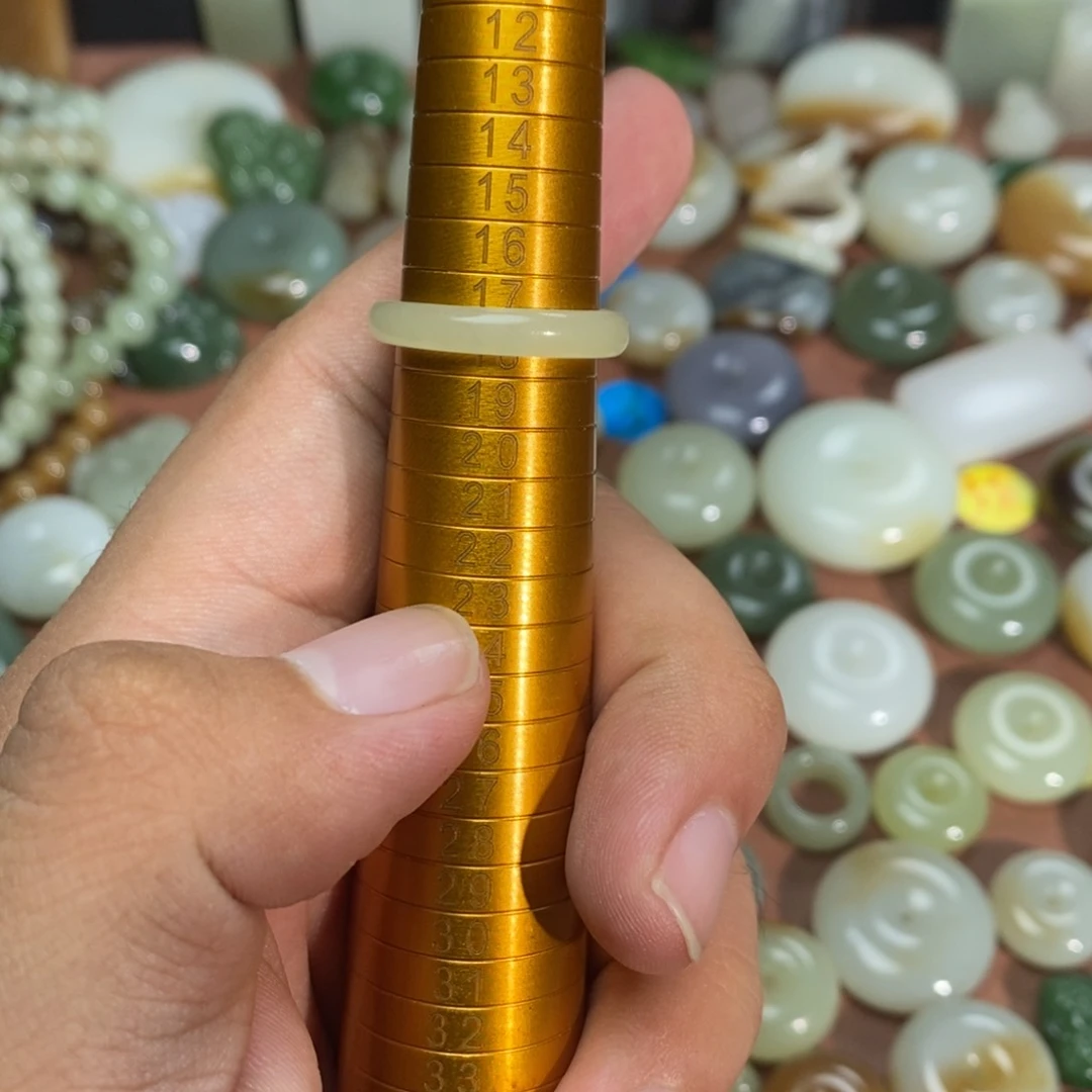 和田玉未镶嵌吊坠(不含链)