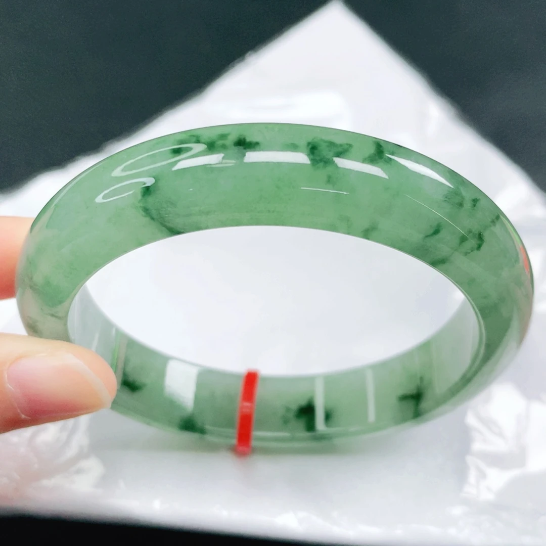 翡翠未镶嵌手镯58圈