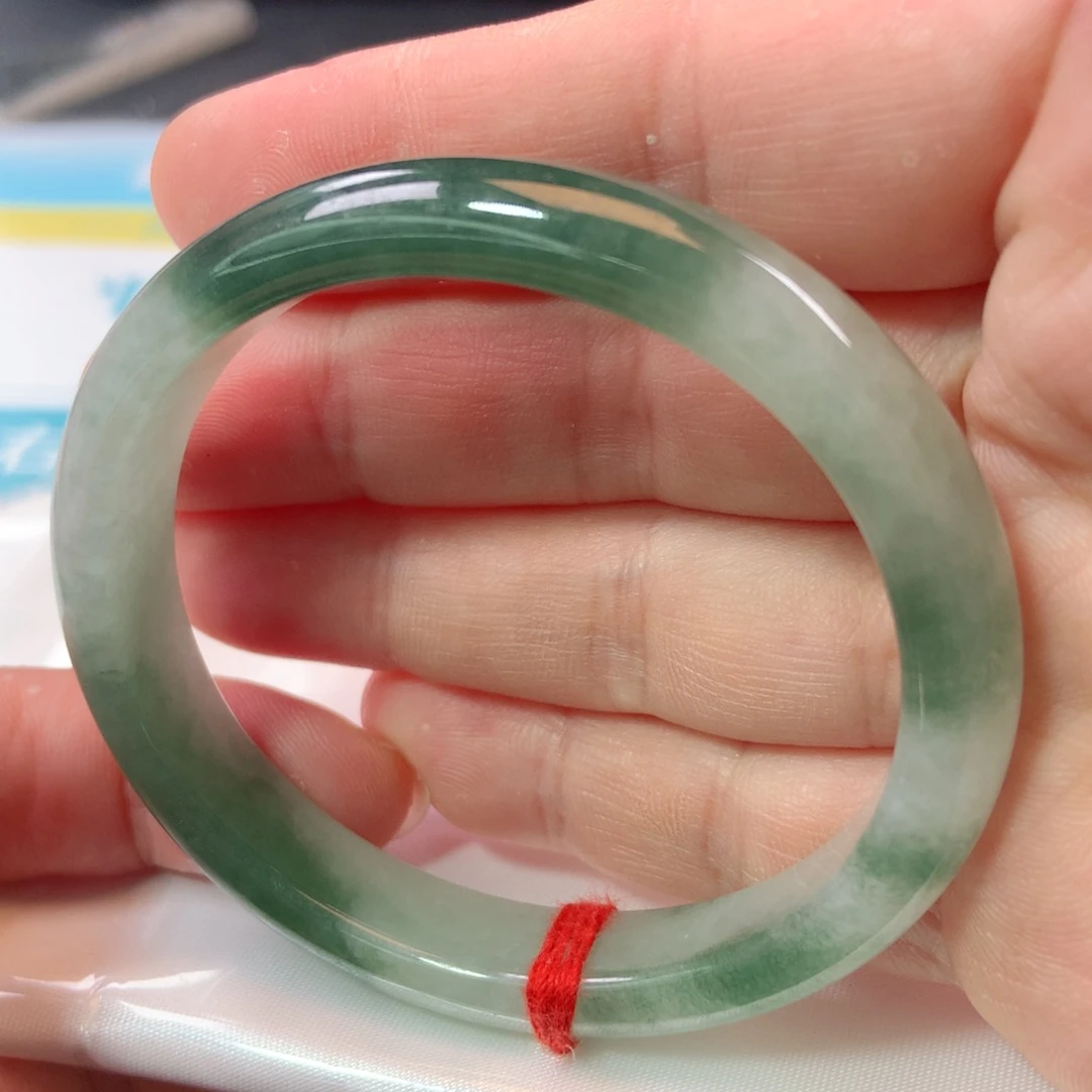 翡翠手镯（贵妃镯）未镶嵌1128号