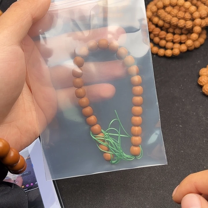 এ***°吊坠猴头核桃福利