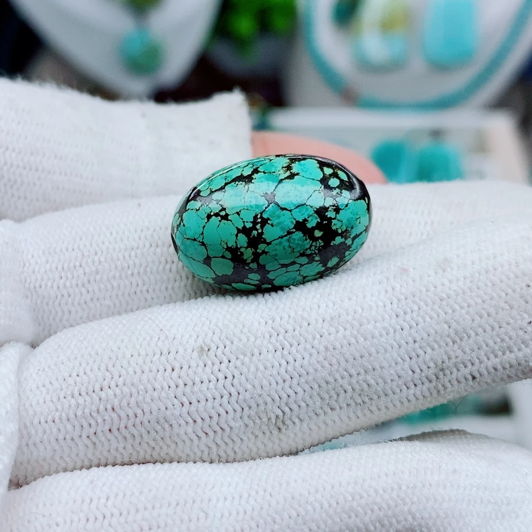 绿松石未镶嵌颈饰