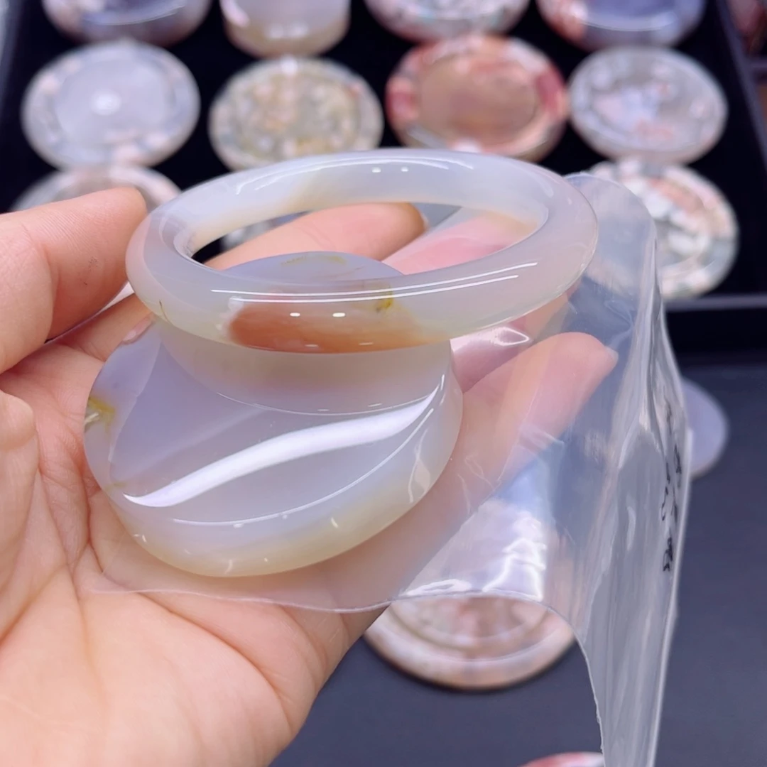 玛瑙/玉髓手镯未镶嵌爱****g56