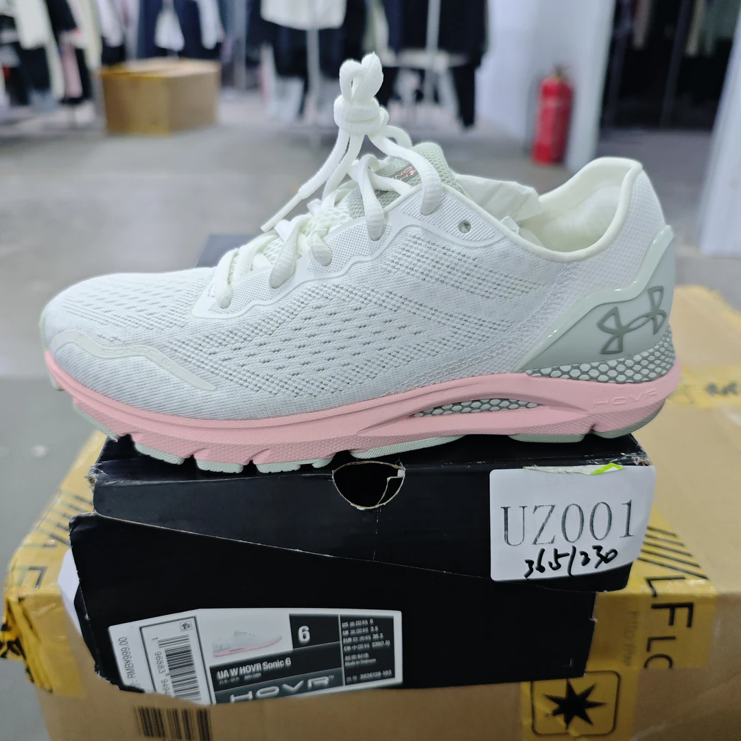 断码运动鞋-安德玛-UZ001