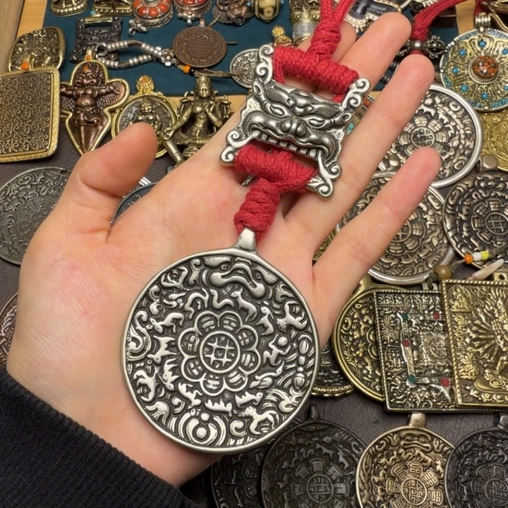 藏传文玩九宫如图