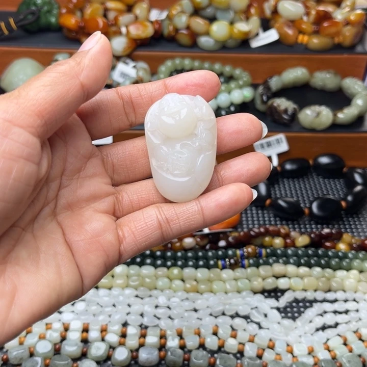 和田玉未镶嵌手链