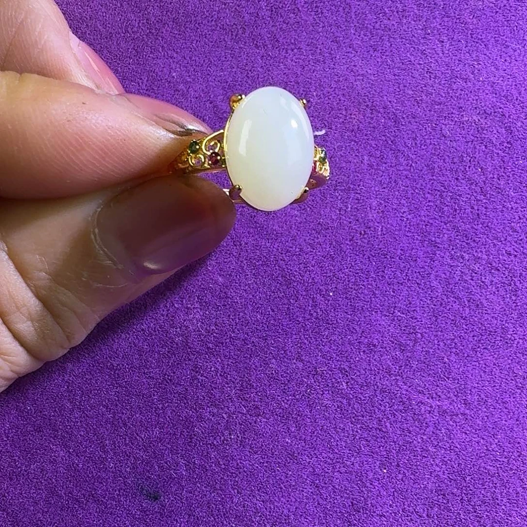 和田玉未镶嵌戒指