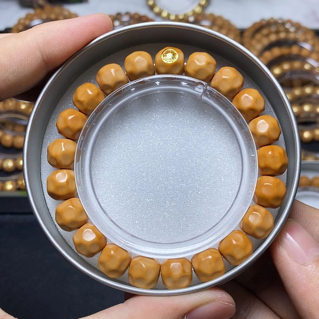 猴头核桃手串金标小奶酪尺寸11左右单号66号