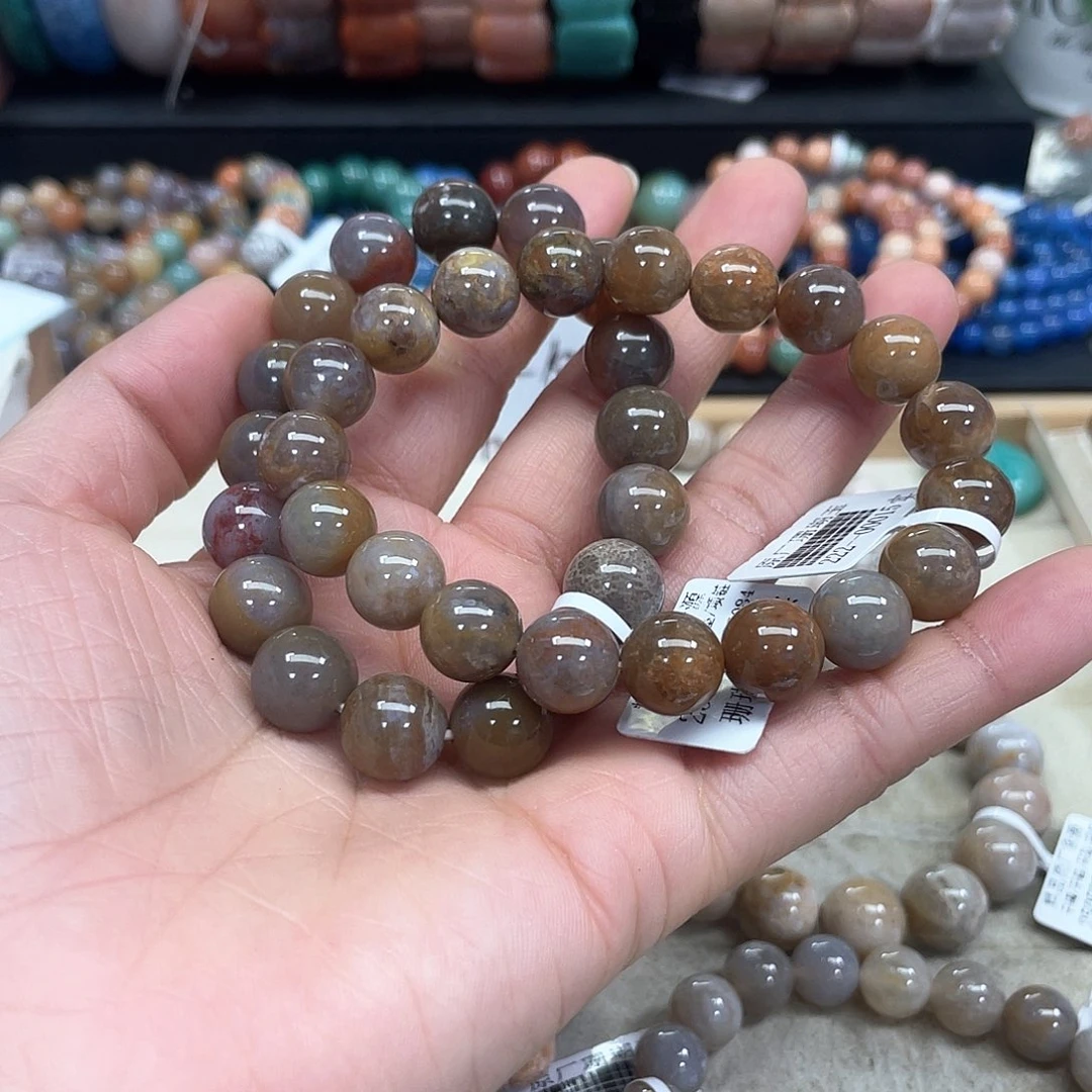 硅化珊瑚（珊瑚玉）手串未镶嵌古*门673