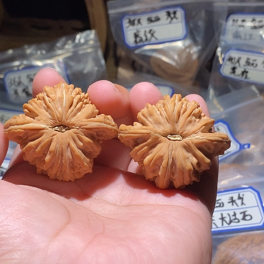 敬***1文玩核桃吊坠43全品四座楼