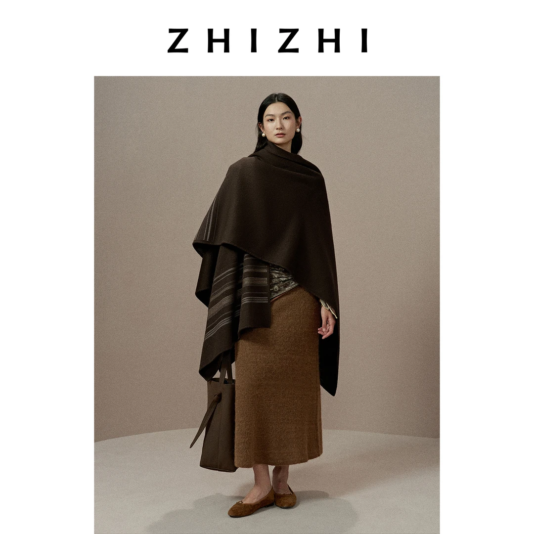 致知 理弦师 斗篷披肩冬季新款气质外套无袖毛呢外套ZZ2EWWWS009