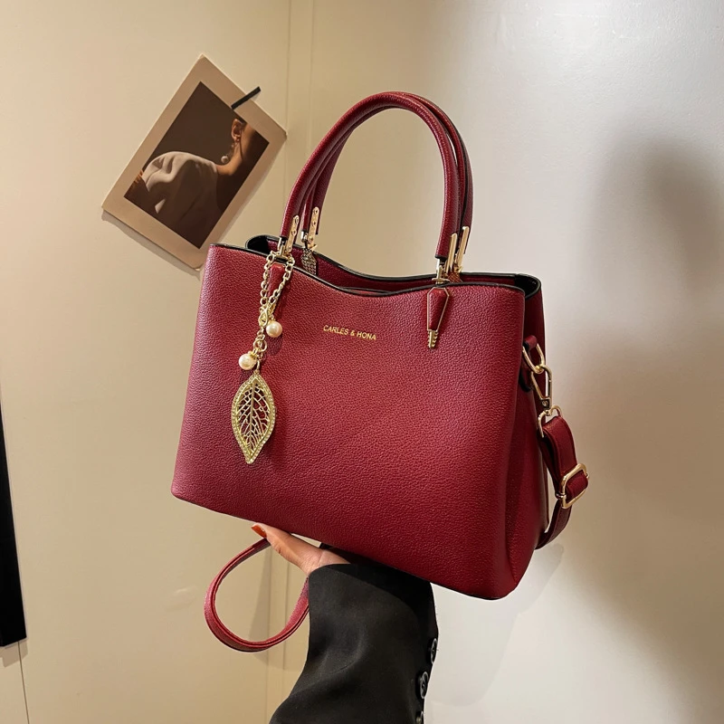 车缝线卡罗曼蒂轻奢大容量新娘包包女结婚包中年女士妈妈手提包婆