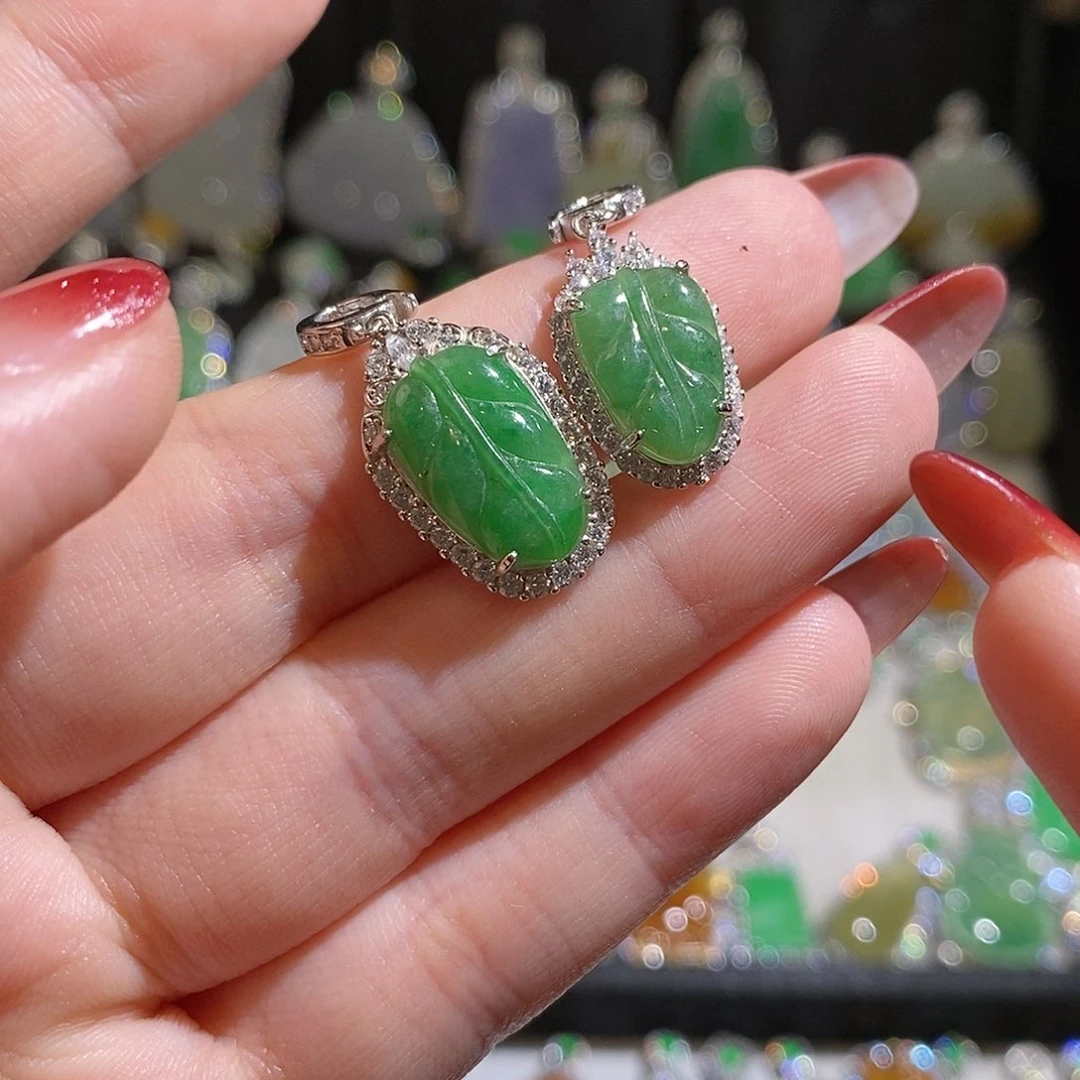 翡翠银S925镶嵌颈饰天然翡翠