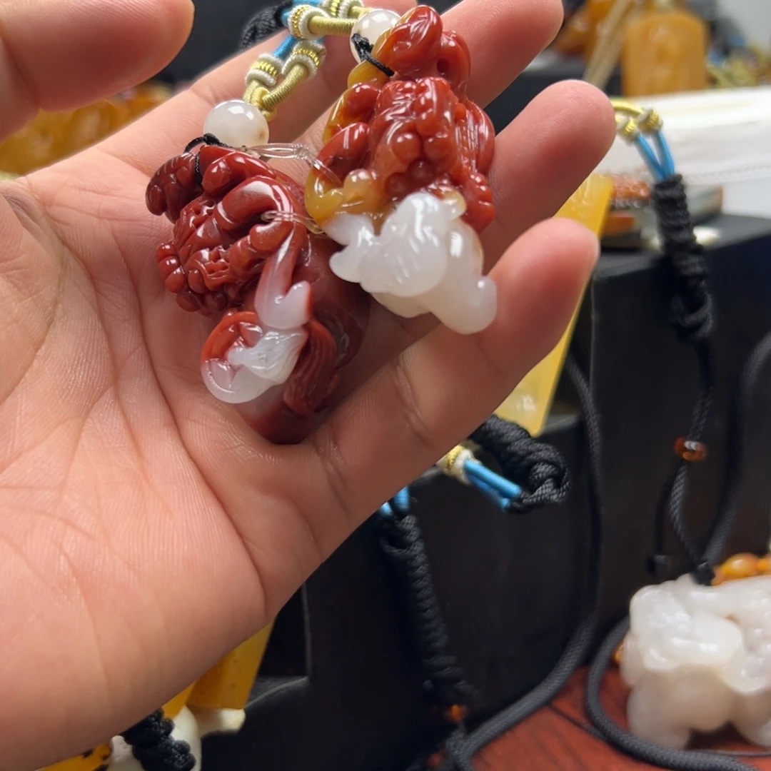 石英质玉（黄龙玉）未镶嵌多选发其一