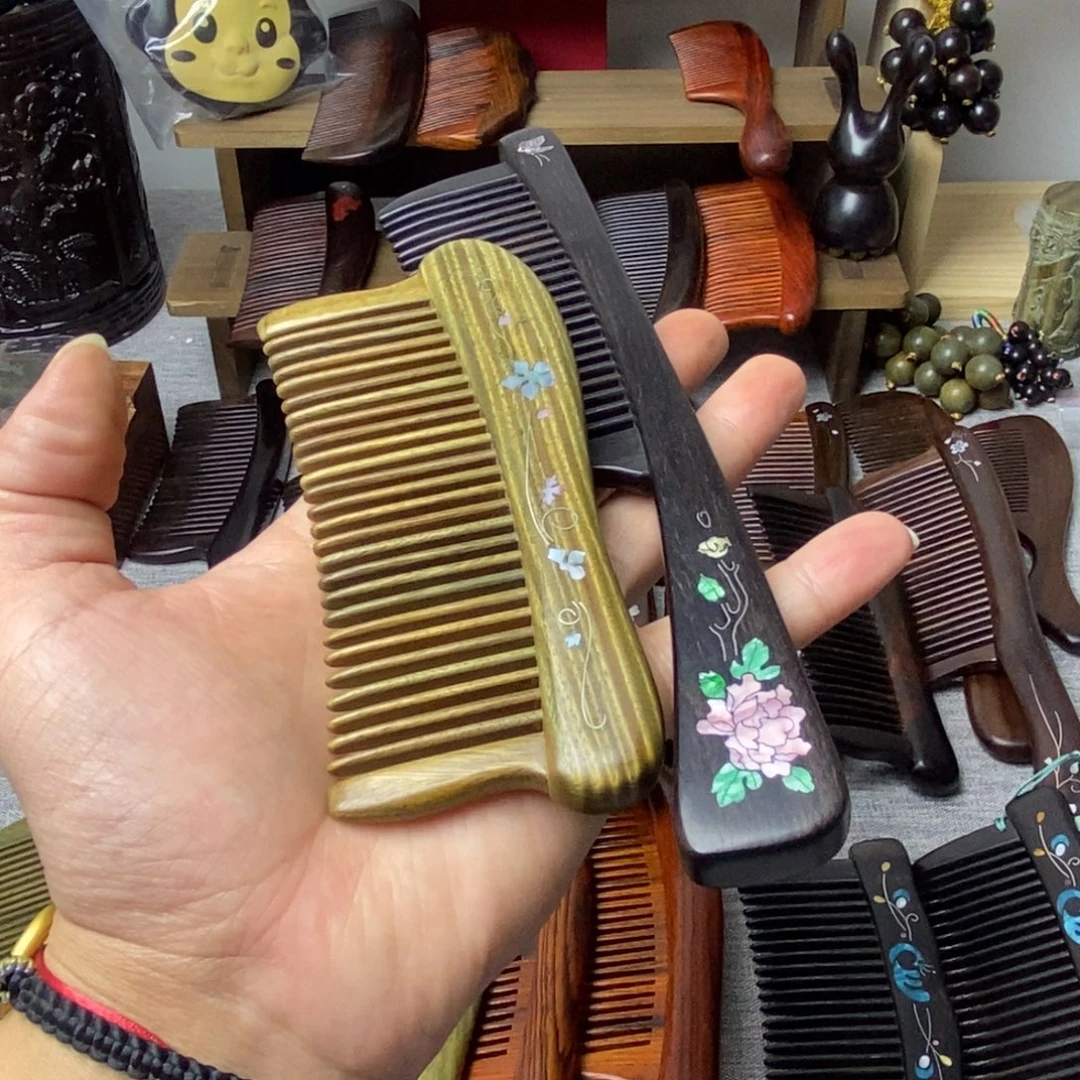 王***琳东非黑黄檀（紫光檀）牡丹花图案梳子➕绿檀梳子