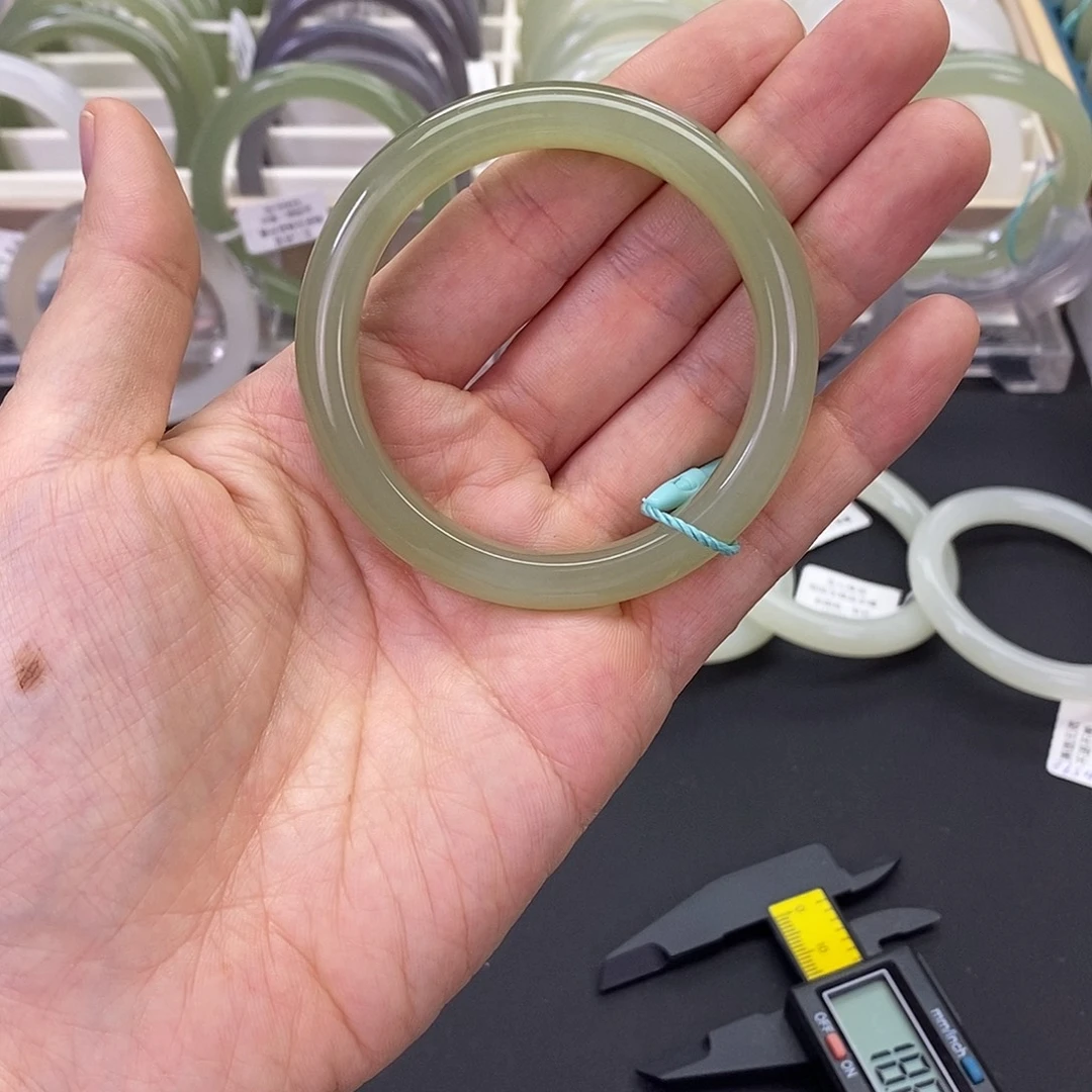 和田玉未镶嵌珠宝奇石5051