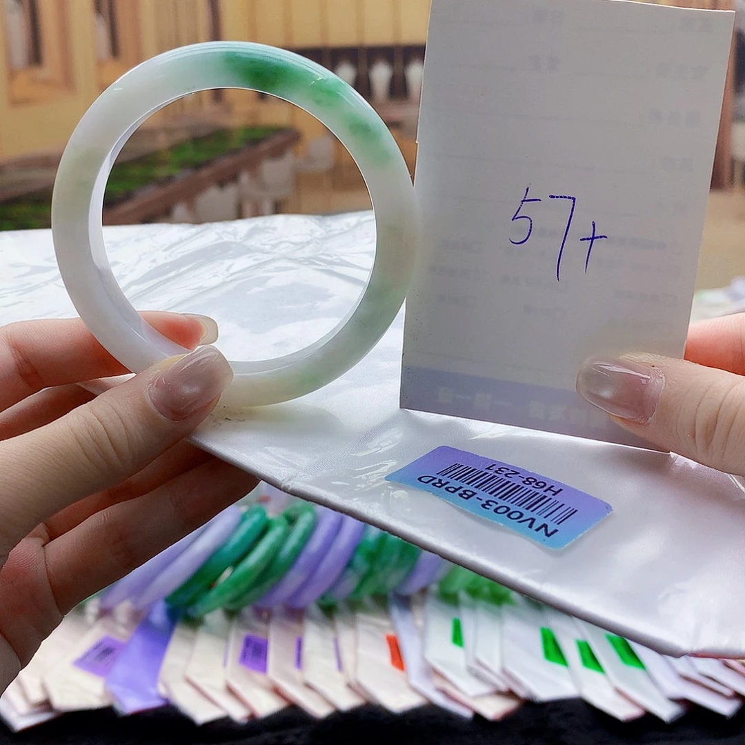 翡翠手镯未镶嵌gh