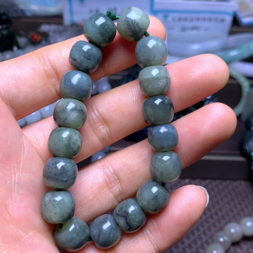 和田玉未镶嵌手串