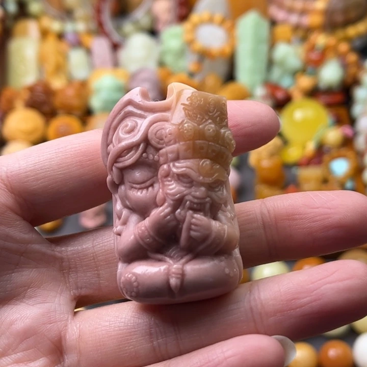 石英质玉（缅黄）未镶嵌珠宝半成品捡漏扎基拉姆