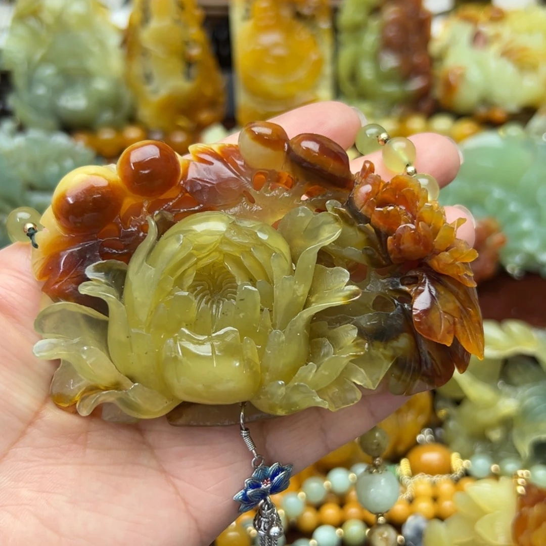 蛇纹石玉未镶嵌颈饰