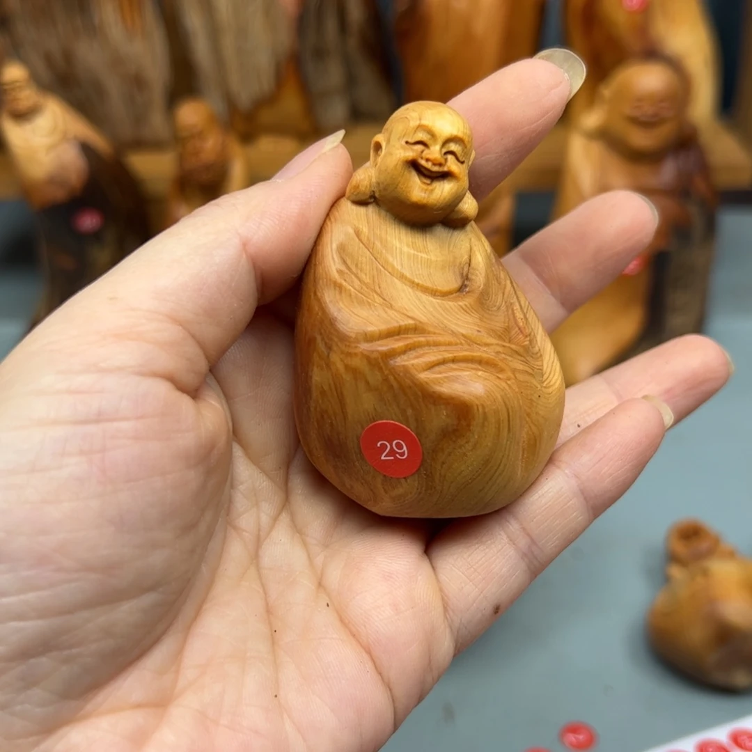 乐***遥木崖柏木摆件手把件，