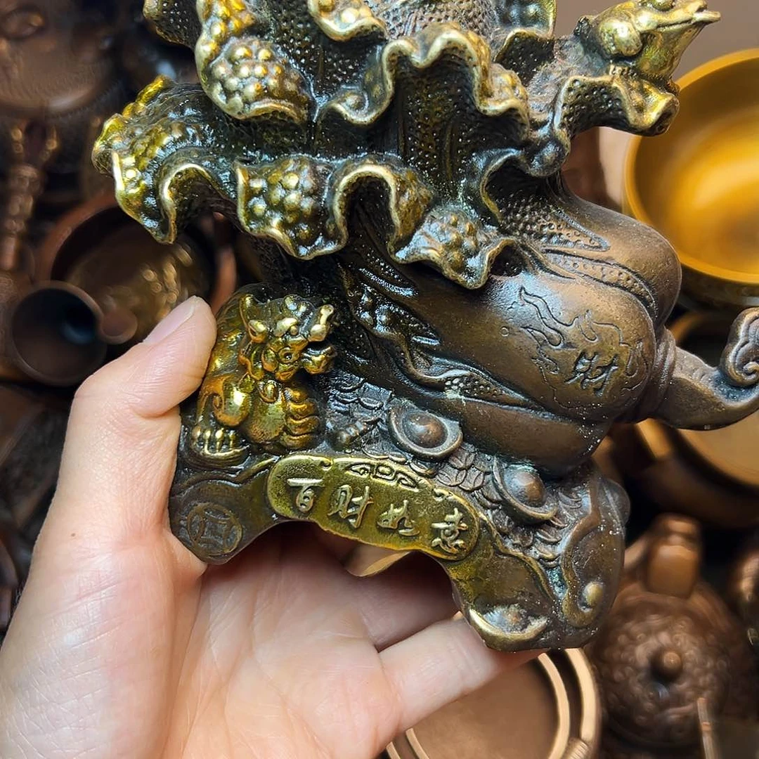 精美铜器工艺品等