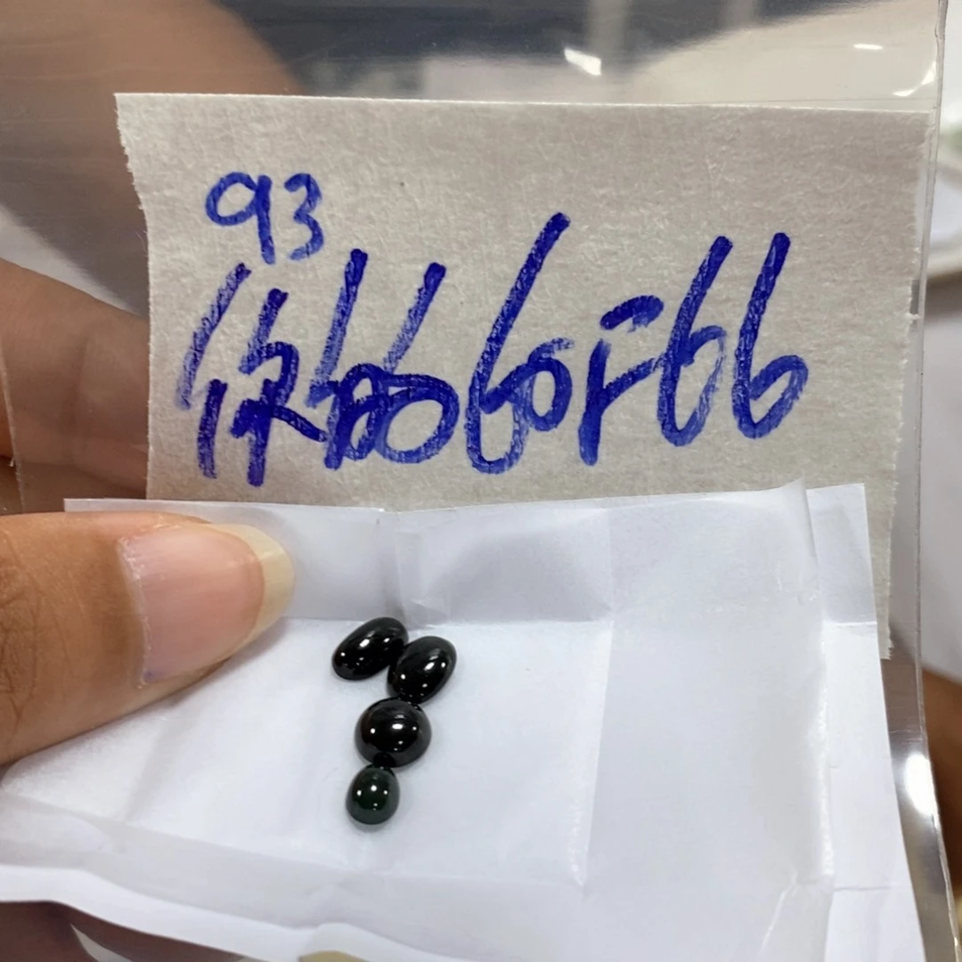 定制翡翠未镶嵌你***吖我