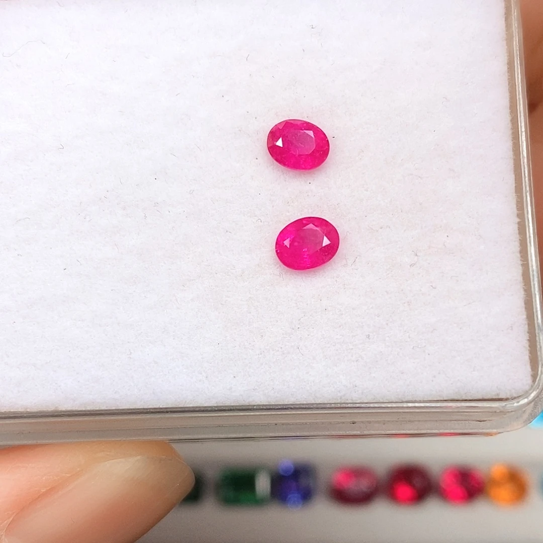 红宝石裸石1.05ct天然缅甸红宝石裸石带证书