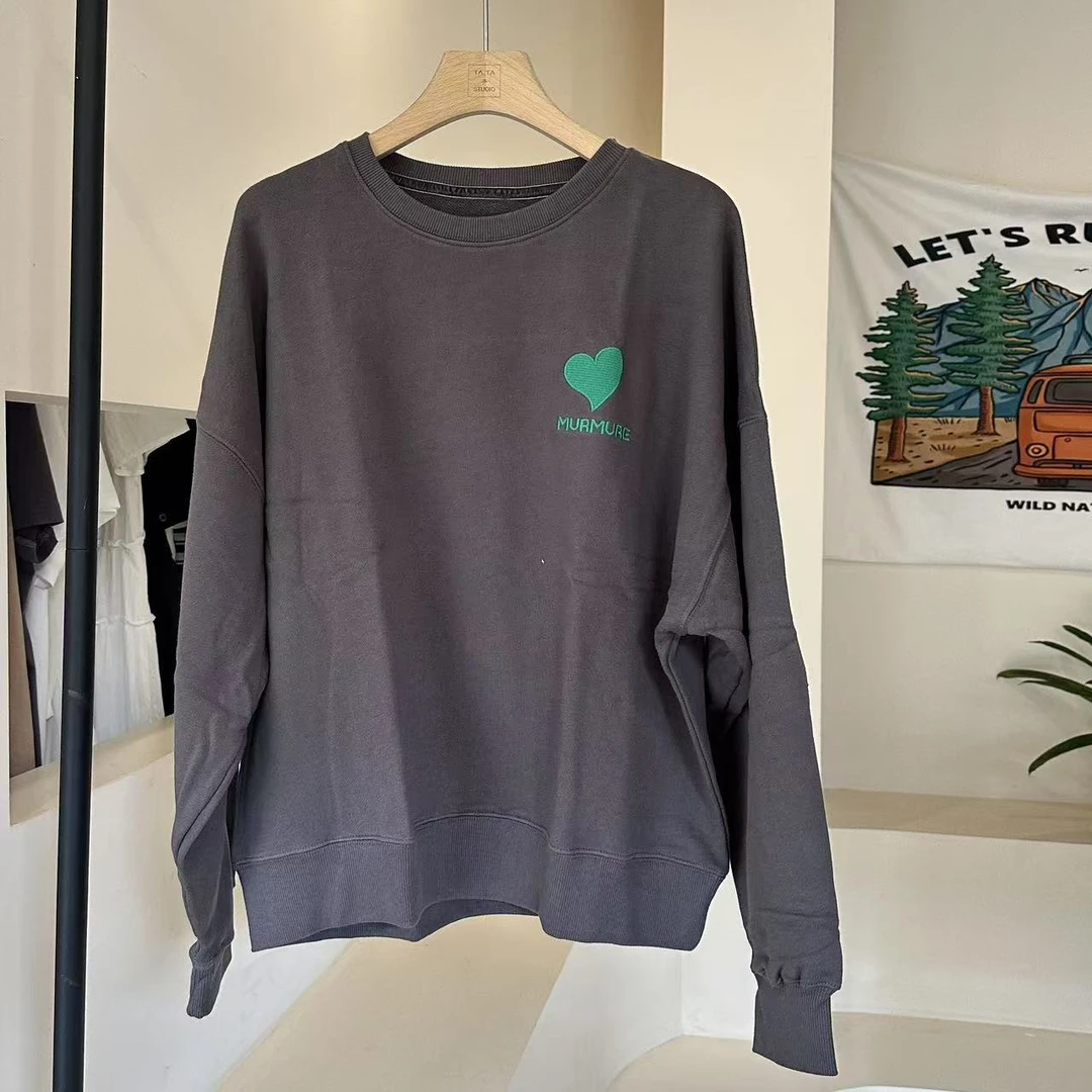 刺绣爱心套头卫衣