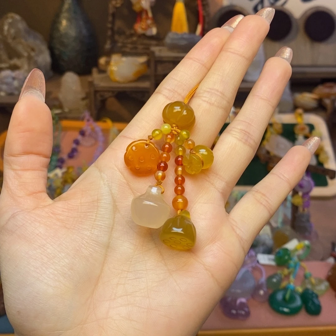 玛瑙/玉髓未镶嵌车挂挂件