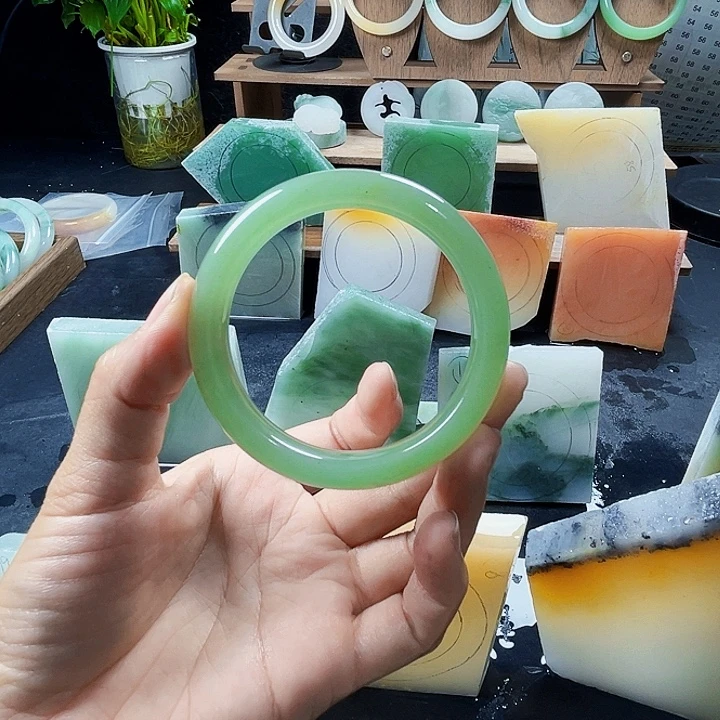 定制石英质玉（非洲翠）54