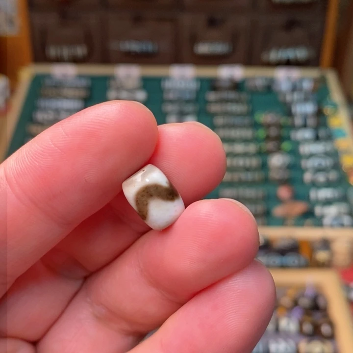 未镶嵌玛瑙/玉髓珠宝半成品