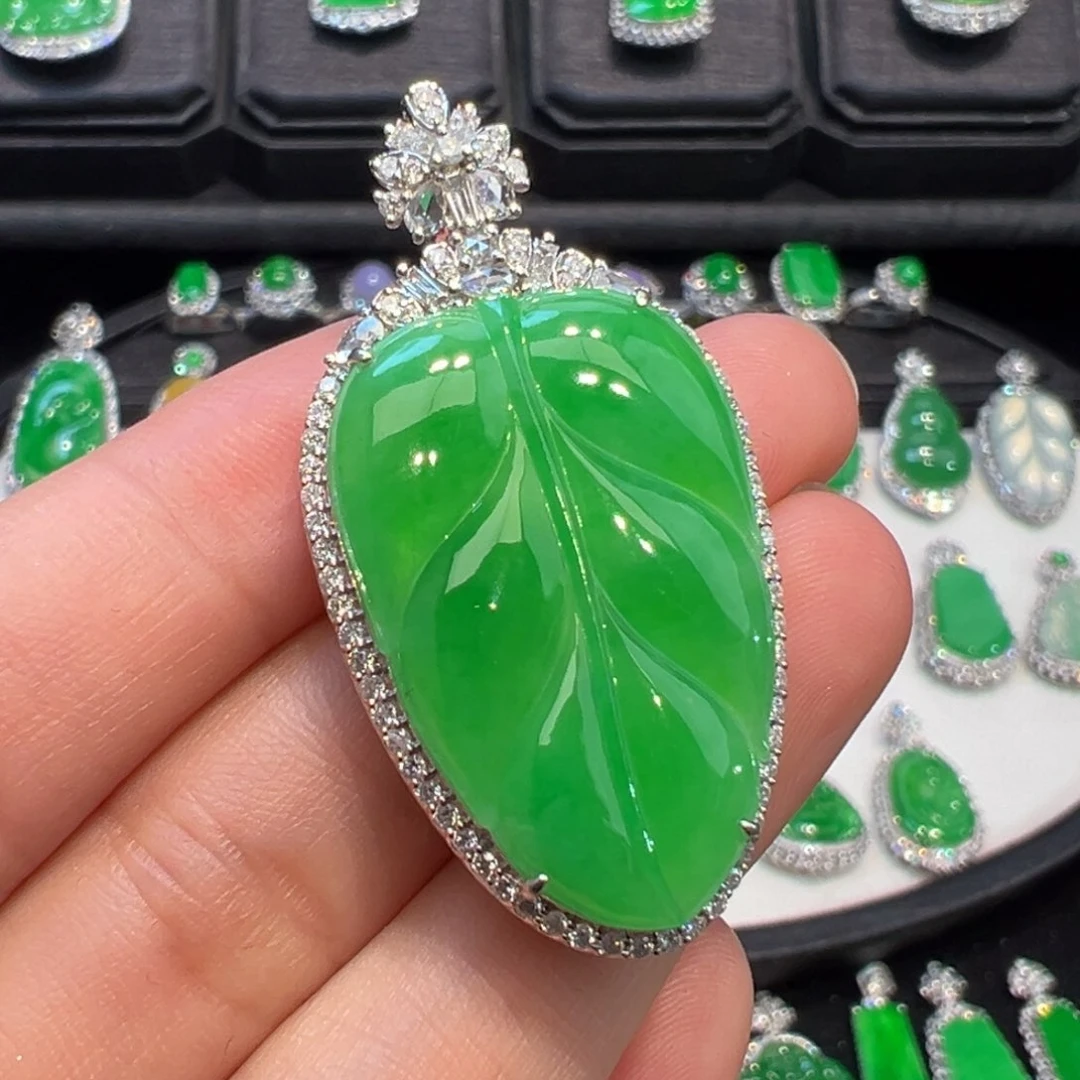 翡翠吊坠(不含链)18K金镶嵌收到货48小时鉴赏期