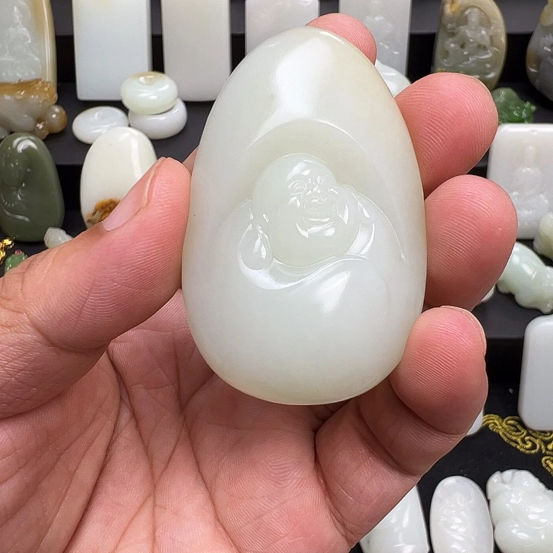 时***了和田玉未镶嵌颈饰