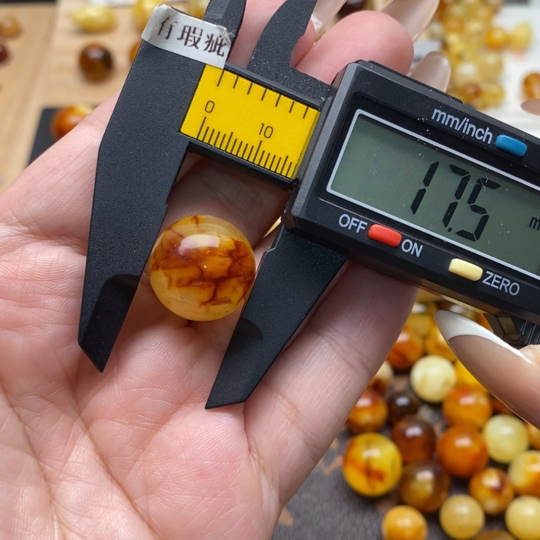 琥珀未镶嵌珠宝奇石蜜蜡1333