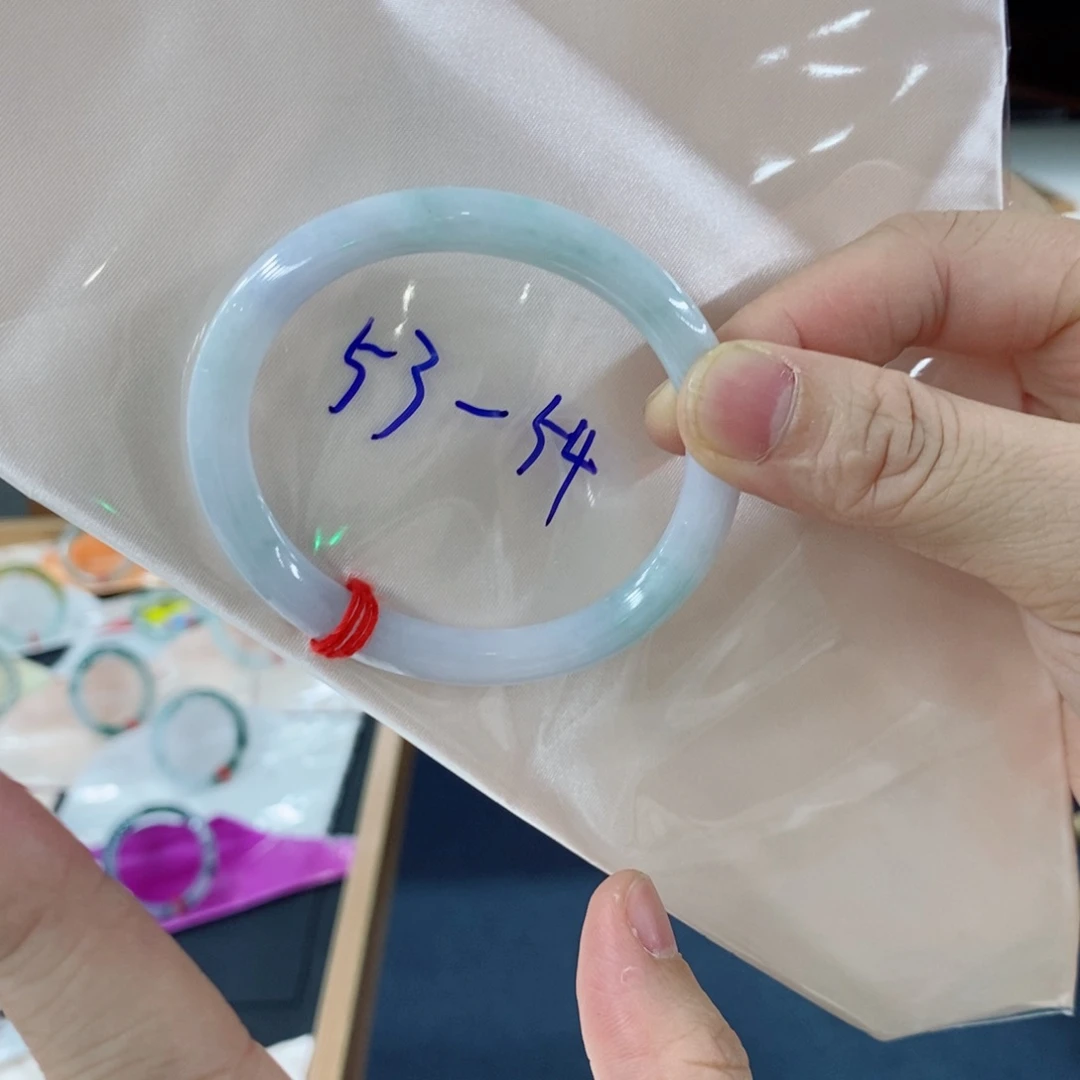 翡翠未镶嵌手镯翡翠