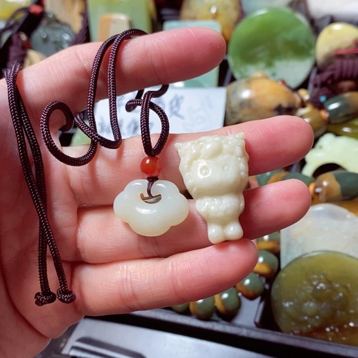 蛇纹石玉颈饰未镶嵌l**u