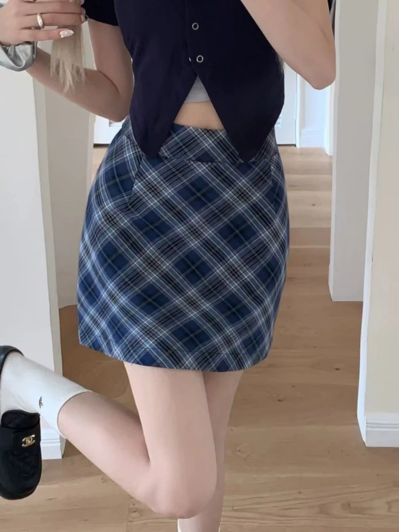 A30-3蓝色”菱格“短裙