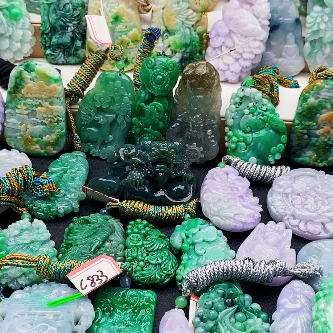 吊坠(不含链)未镶嵌翡翠