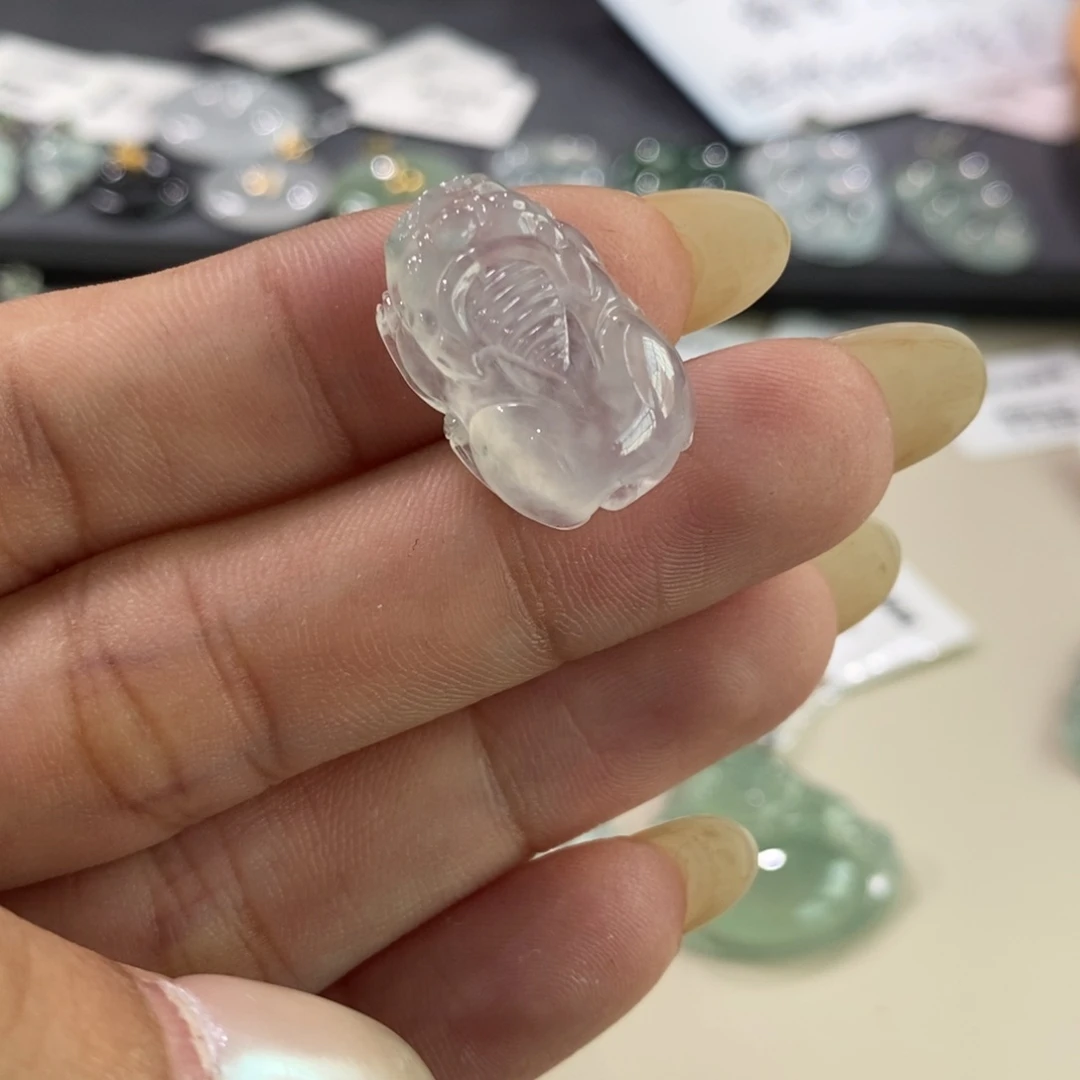 颈饰未镶嵌翡翠貔貅