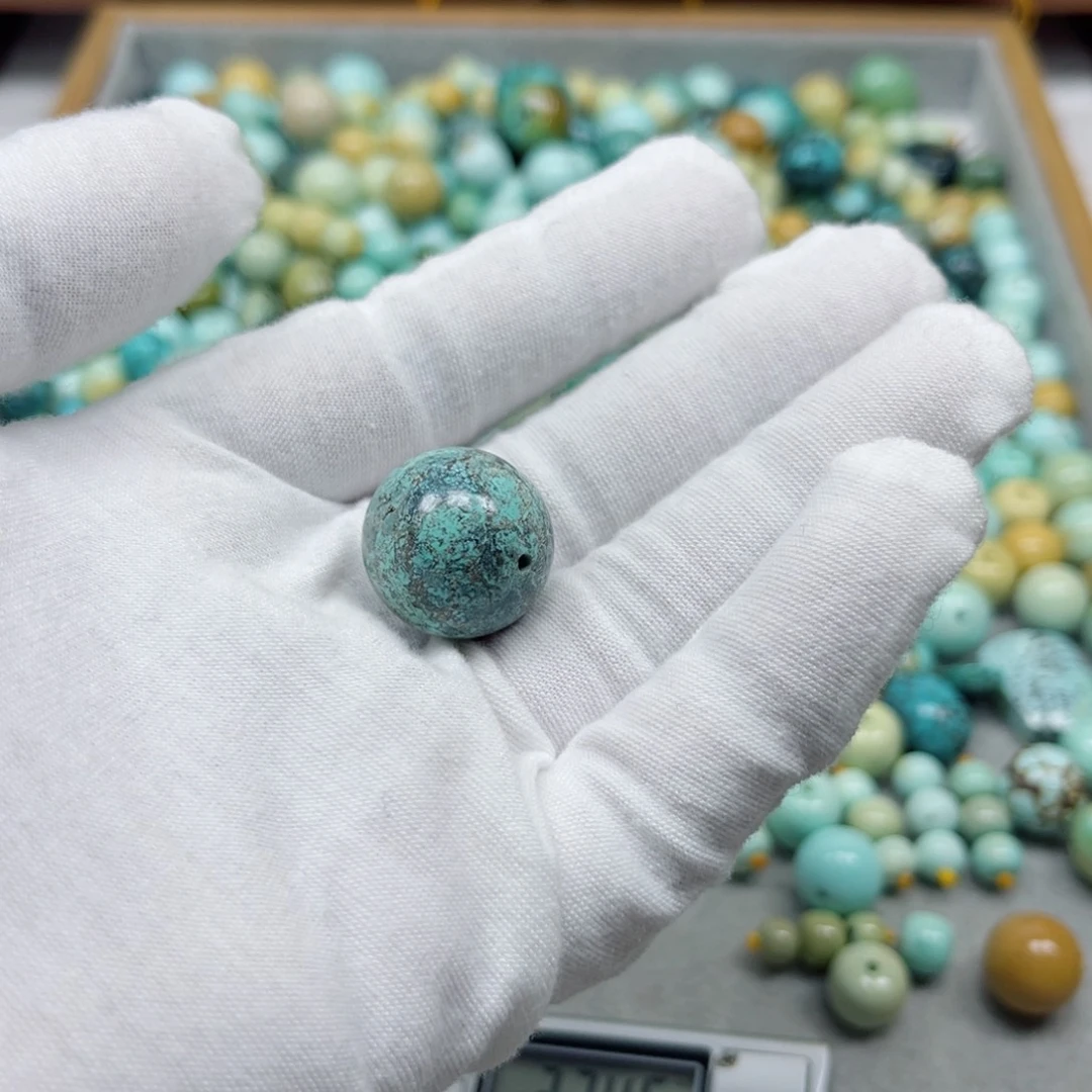 绿松石未镶嵌挂件