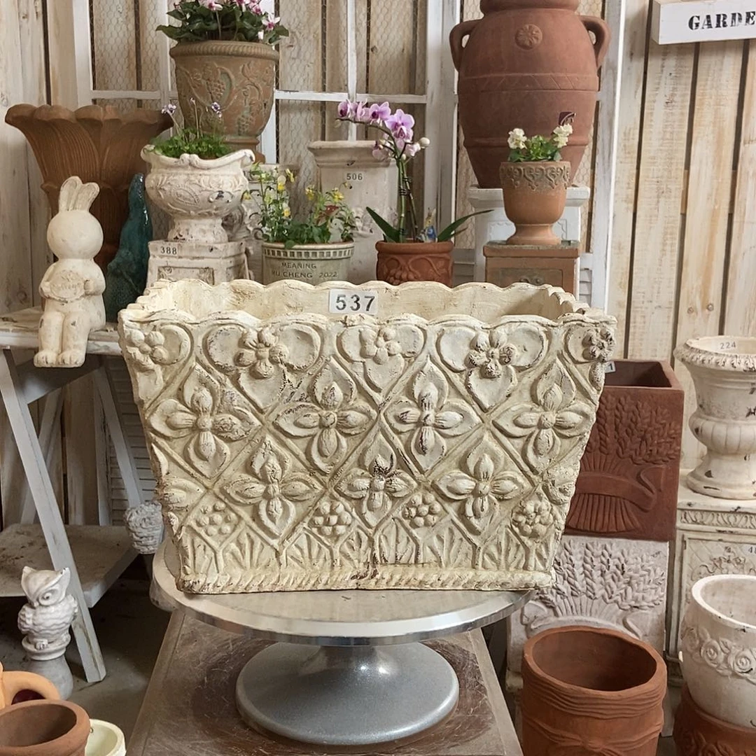 537长33.5宽19高20.5瑕疵