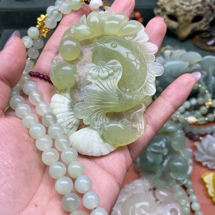 蛇纹石玉未镶嵌吊坠净**光