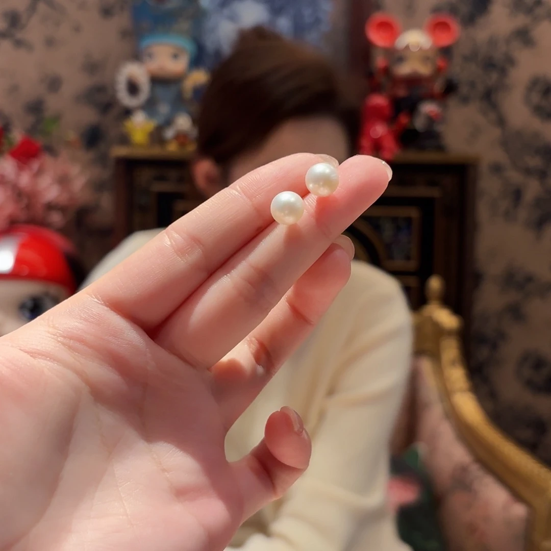 淡水珍珠耳饰18K金镶嵌多样性发其一