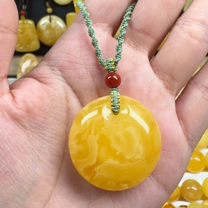 蜜蜡未镶嵌珠宝奇石